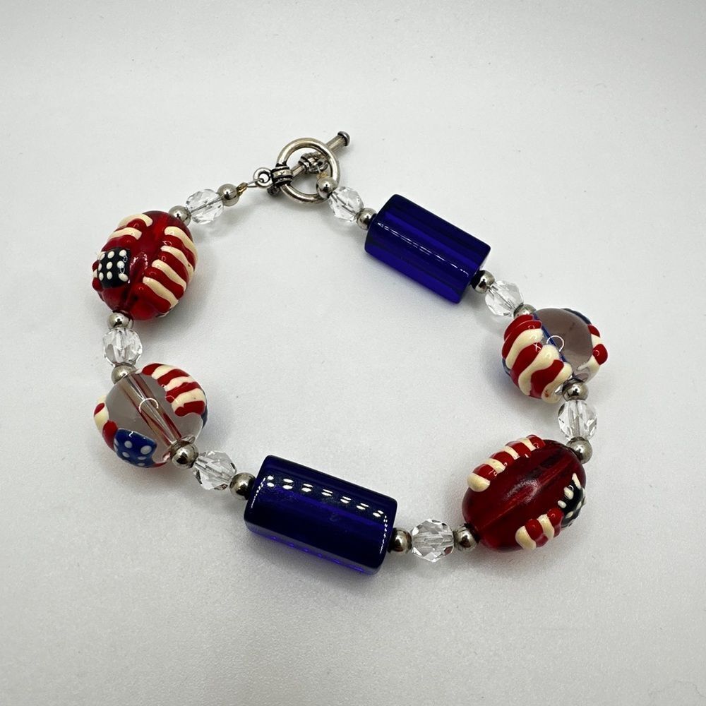7" AMERICA art glass and faceted crystal bracelet with 925 toggle clasp!‎